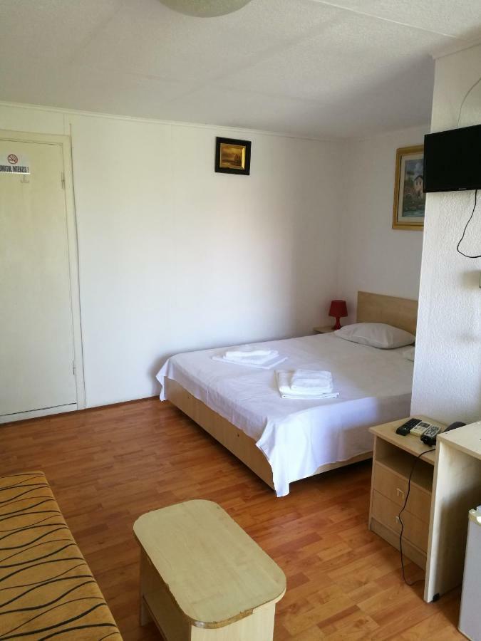 Hotel Dona Mamaia Luaran gambar